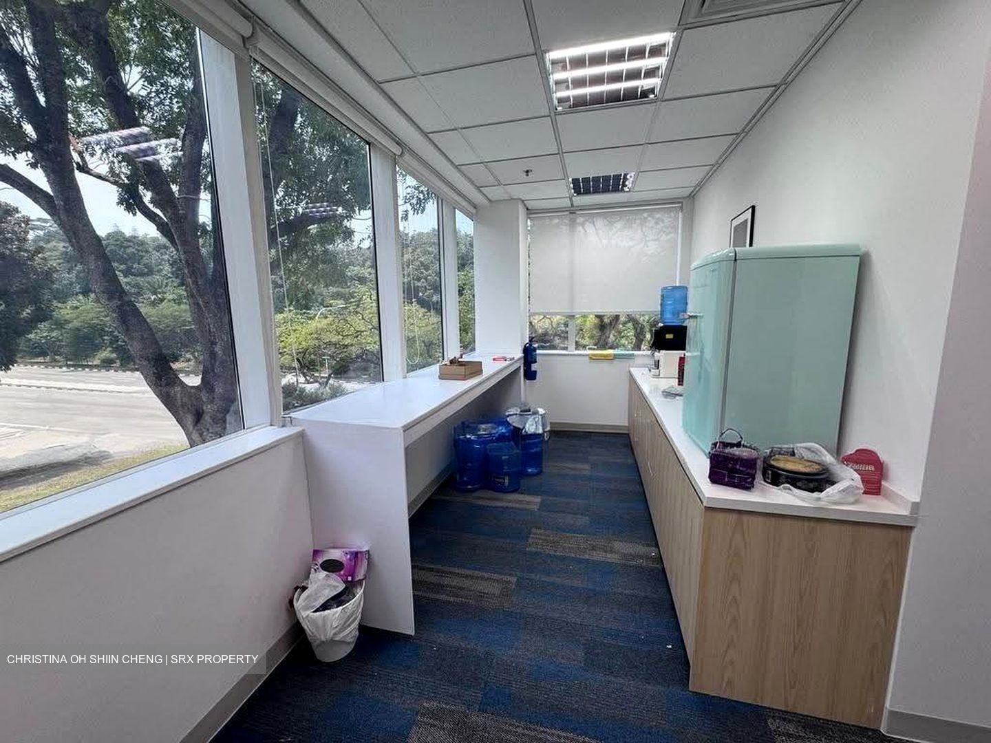 Moreton Logistics Centre (D5), Office #628916531